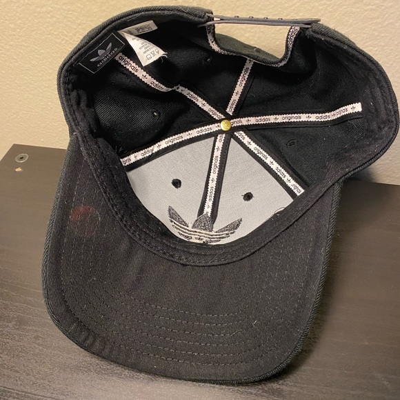 Men’s Adidas Hat - Picture 5 of 5